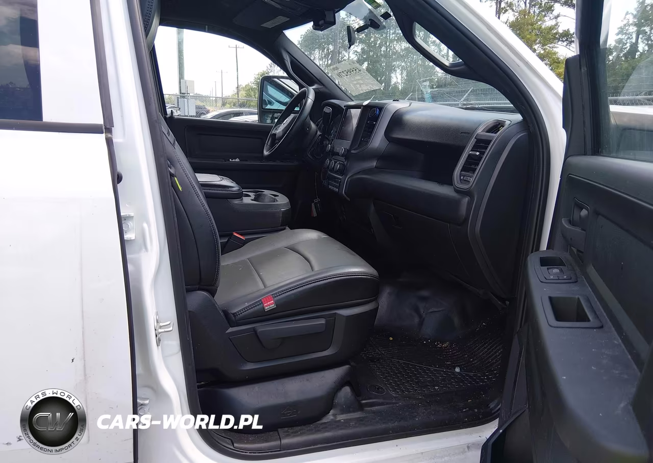 2023 Ram 3500 Tradesman 4X4 6'4 Box VIN:3C63R3CL1PG646042 - 5