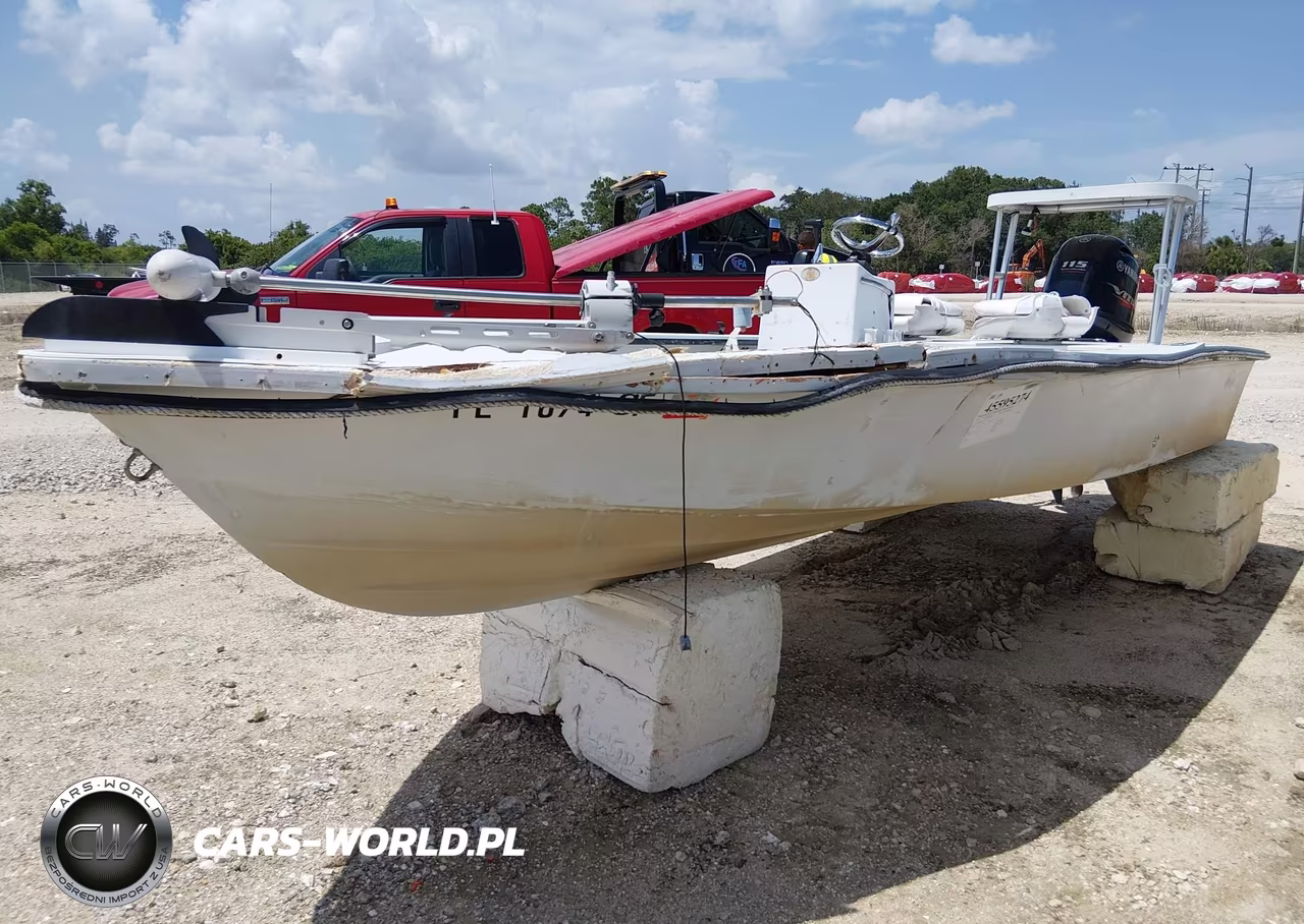 1990 Maverick 18.5 Ft Master Angler VIN:MVIMA075D090 - 2