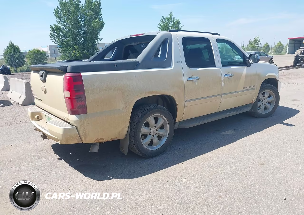 2010 Chevrolet Avalanche 1500 Ltz VIN:3GNVKGE04AG285596 - 4