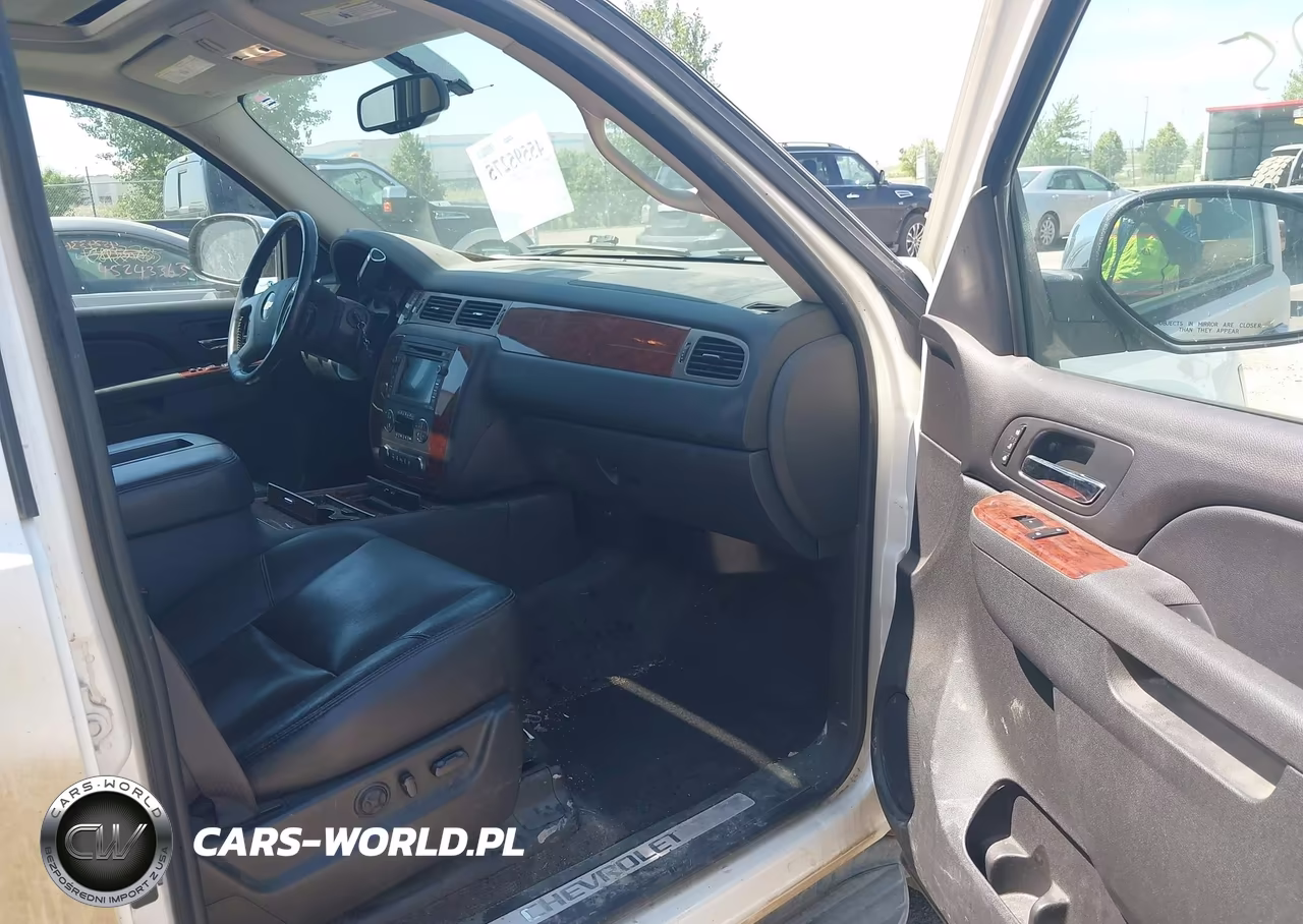 2010 Chevrolet Avalanche 1500 Ltz VIN:3GNVKGE04AG285596 - 5