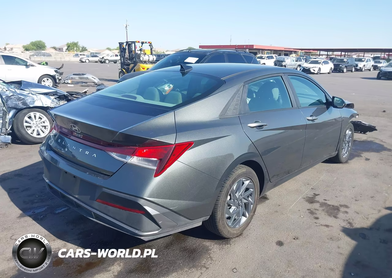 2024 Hyundai Elantra Sel VIN:KMHLM4DG0RU669662 - 4