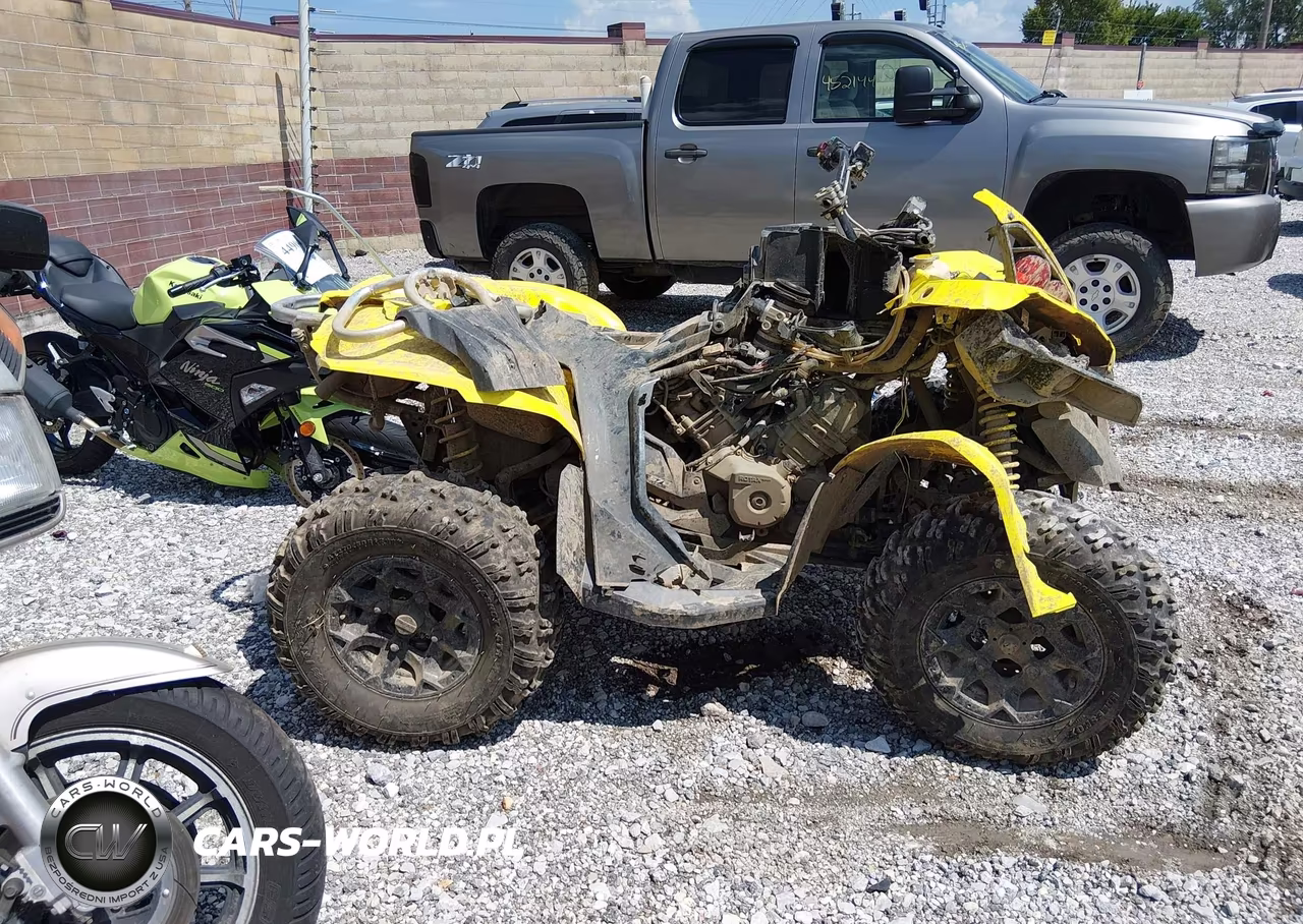 2019 Can-Am Renegade 570 VIN:3JBMGAV46KJ000300 - 11