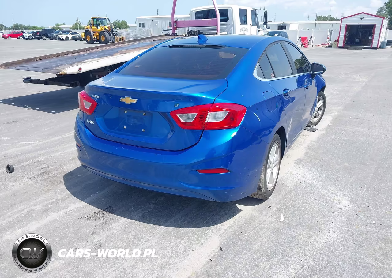 2017 Chevrolet Cruze Lt Auto VIN:1G1BE5SM4H7116692 - 4