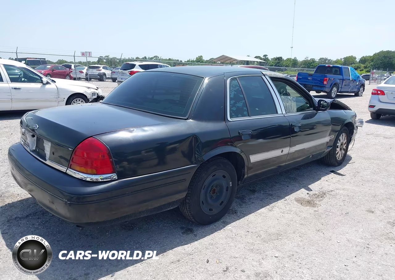 2003 Ford Crown Victoria Lx VIN:2FAFP74W73X153757 - 4