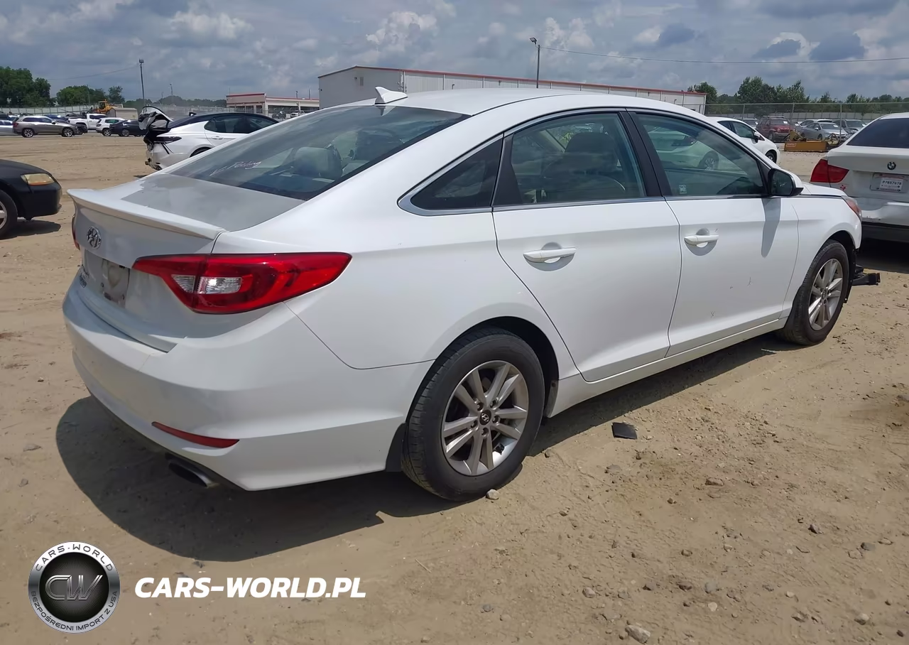 2015 Hyundai Sonata Se VIN:5NPE24AF2FH138208 - 4
