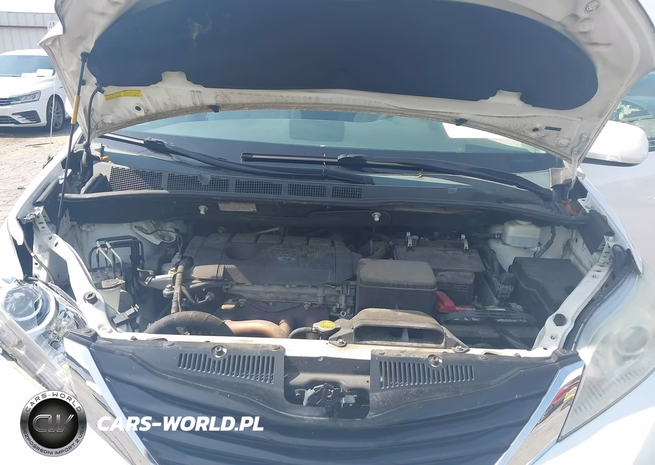 2012 Toyota Sienna Le 8 Passenger VIN:5TDKA3DC3CS014486 - 10