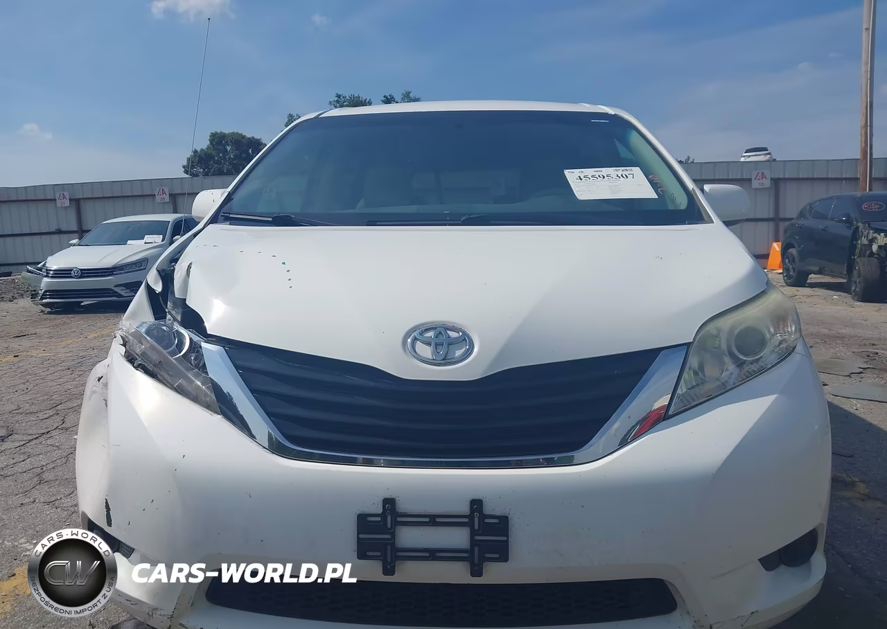 2012 Toyota Sienna Le 8 Passenger VIN:5TDKA3DC3CS014486 - 12