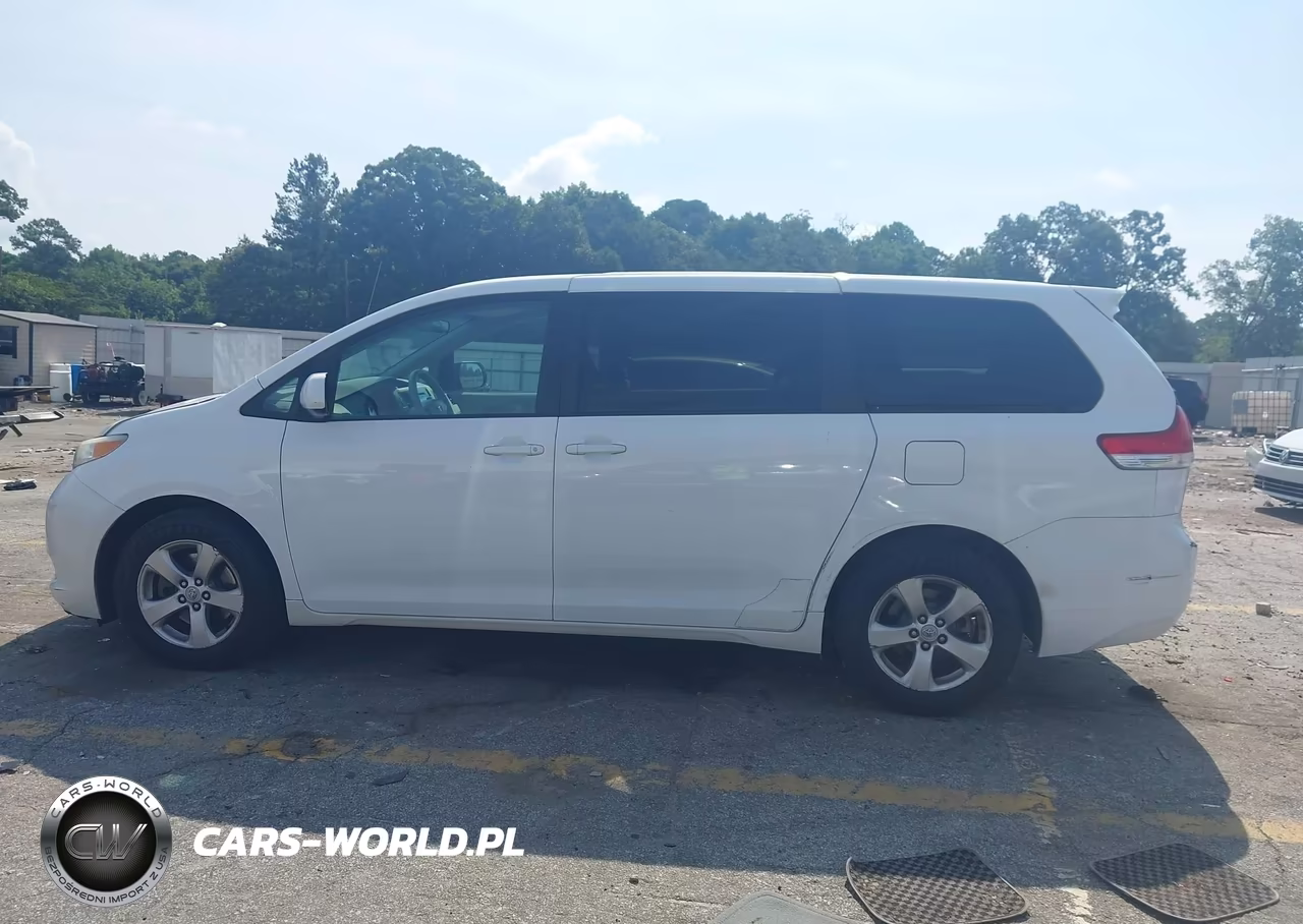 2012 Toyota Sienna Le 8 Passenger VIN:5TDKA3DC3CS014486 - 14