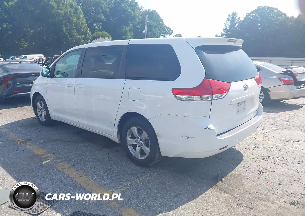 2012 Toyota Sienna Le 8 Passenger VIN:5TDKA3DC3CS014486 - 3