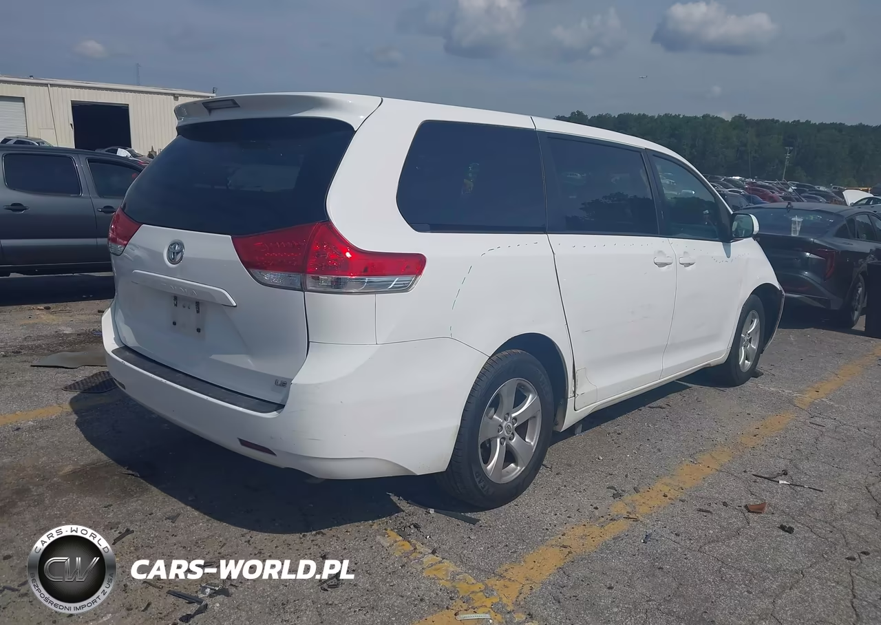 2012 Toyota Sienna Le 8 Passenger VIN:5TDKA3DC3CS014486 - 4