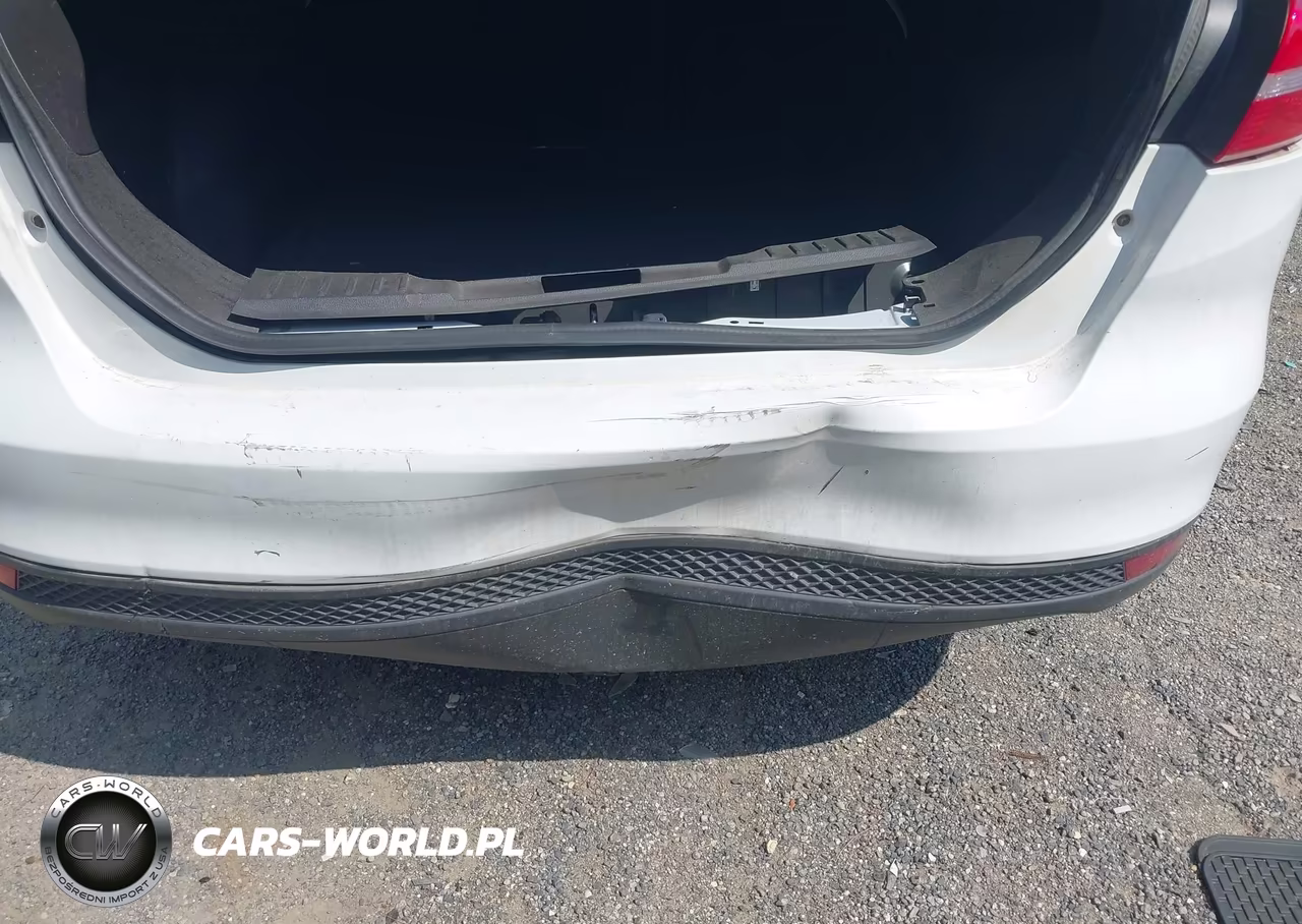 2016 Ford Focus Se VIN:1FADP3F27GL274981 - 6