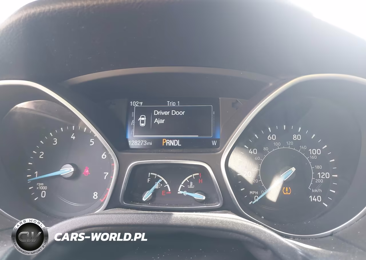 2016 Ford Focus Se VIN:1FADP3F27GL274981 - 7