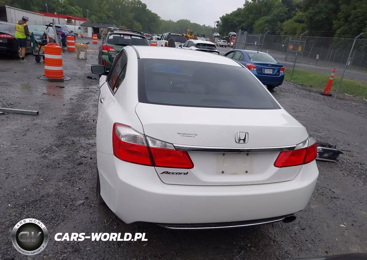 2015 Honda Accord Lx VIN:1HGCR2F3XFA184402 - 16