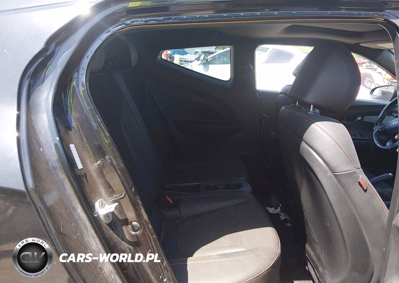 2019 Hyundai Veloster 2.0 Premium VIN:KMHTG6AF2KU008980 - 8