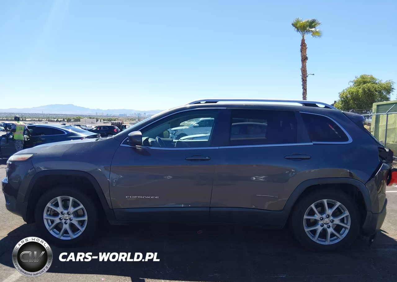2014 Jeep Cherokee Latitude VIN:1C4PJLCB7EW139413 - 15