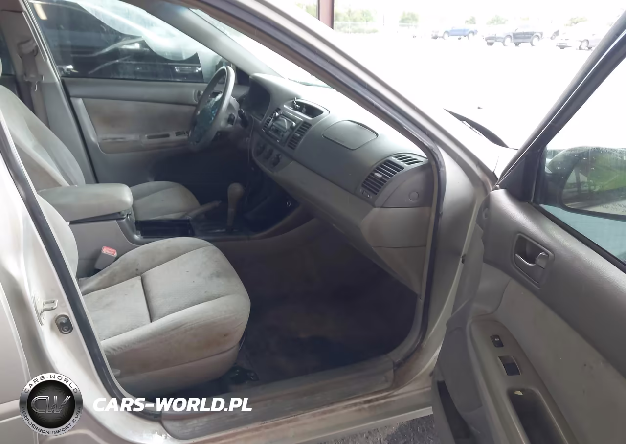 2004 Toyota Camry Le VIN:4T1BE32K14U804148 - 5