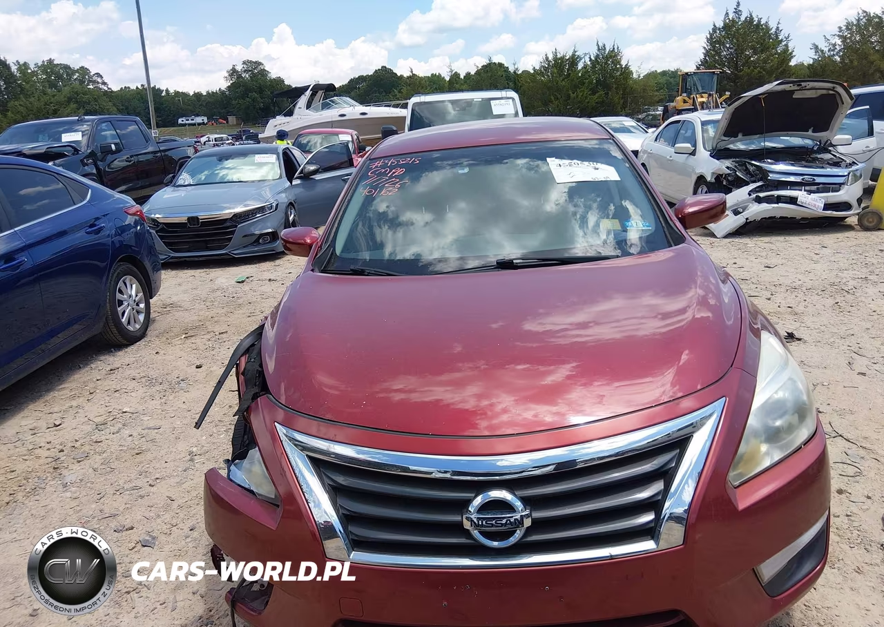 2015 Nissan Altima 2.5 S VIN:1N4AL3APXFN401162 - 12