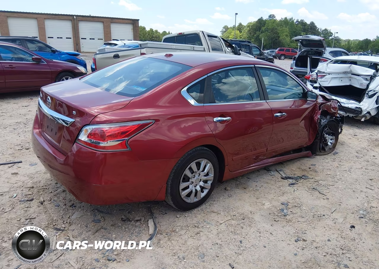 2015 Nissan Altima 2.5 S VIN:1N4AL3APXFN401162 - 4