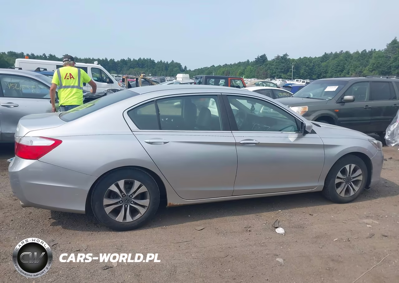 2013 Honda Accord Lx VIN:1HGCR2F3XDA012917 - 13