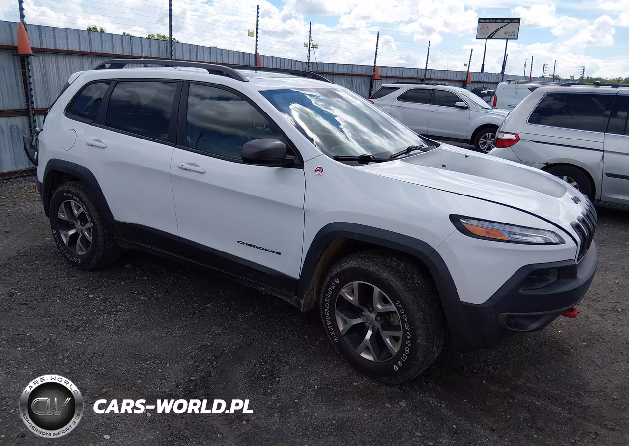 2016 Jeep Cherokee Trailhawk – zdjęcie 1 z 18
