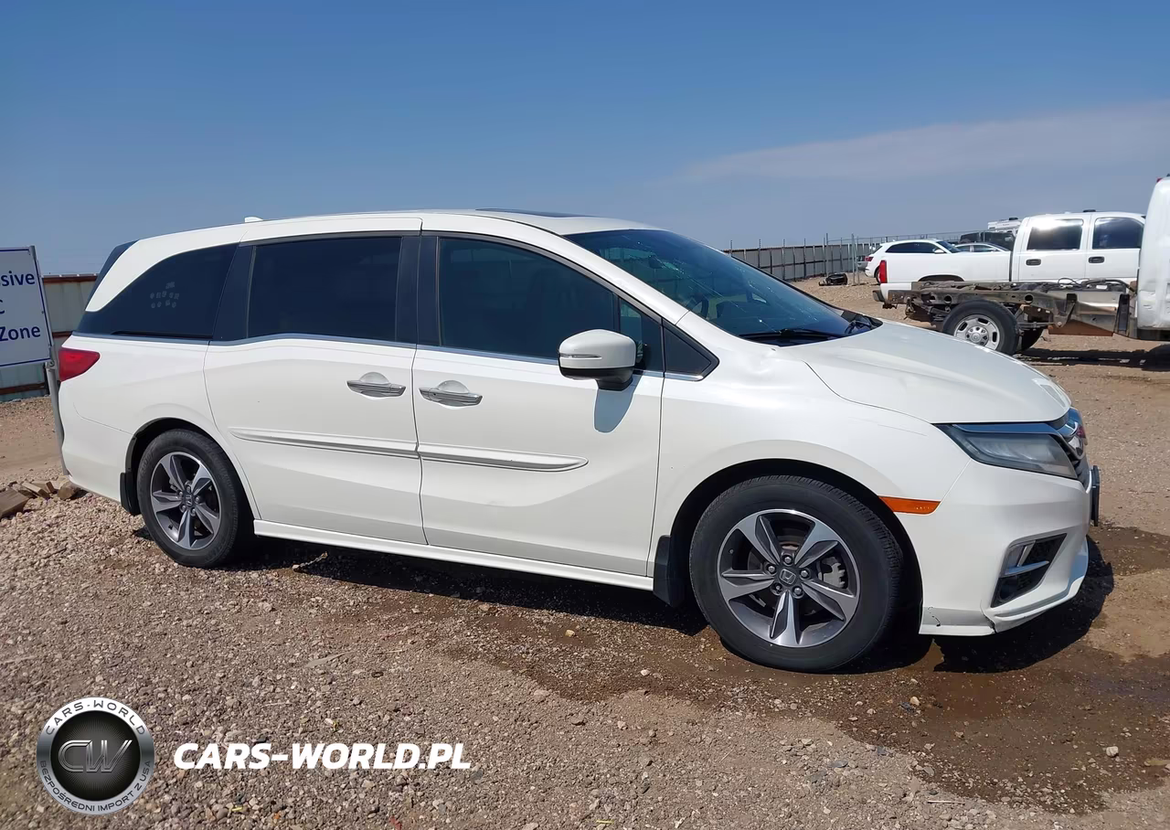 2019 Honda Odyssey Touring VIN:5FNRL6H81KB081896 - 13