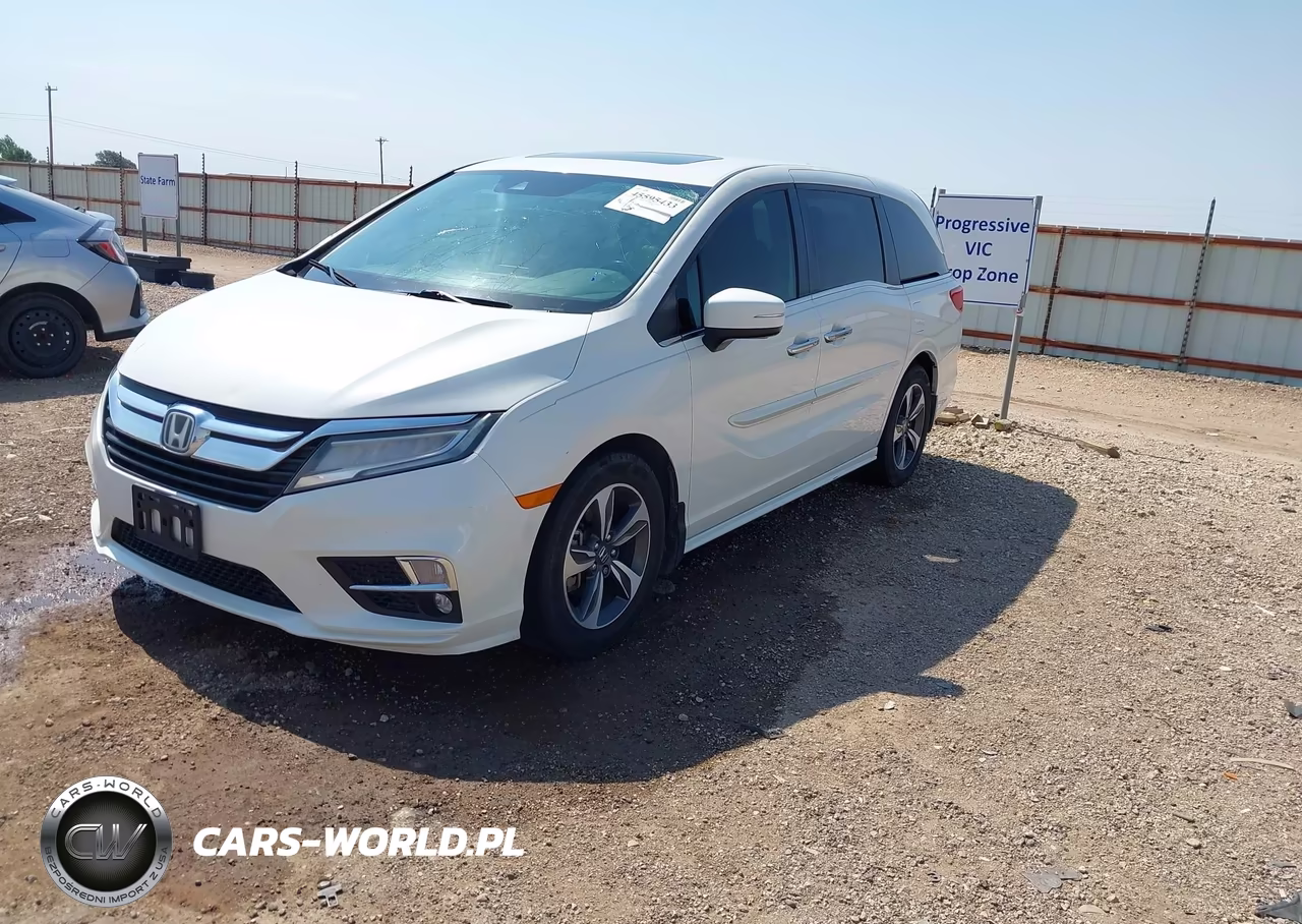 2019 Honda Odyssey Touring VIN:5FNRL6H81KB081896 - 2