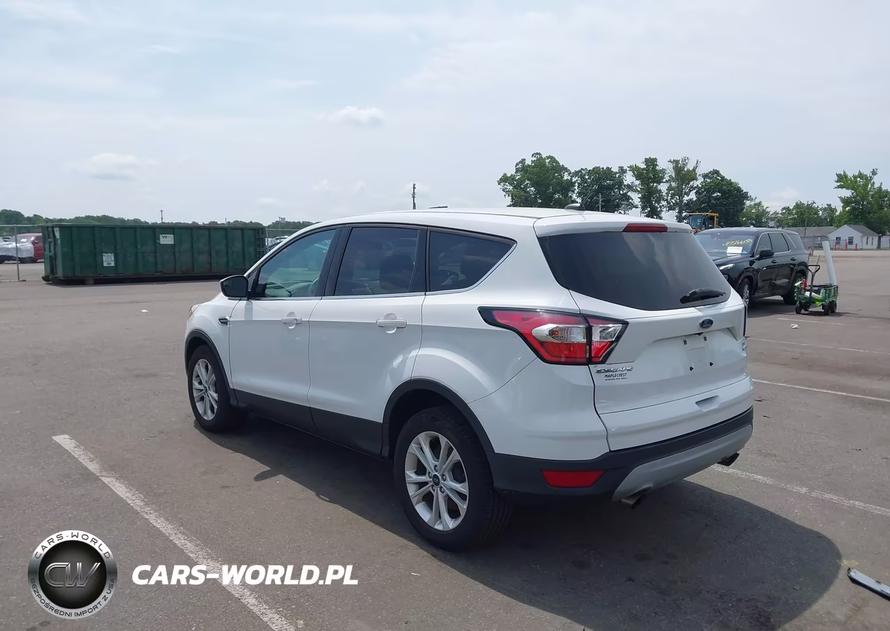 2017 Ford Escape Se VIN:1FMCU9GDXHUD99675 - 3