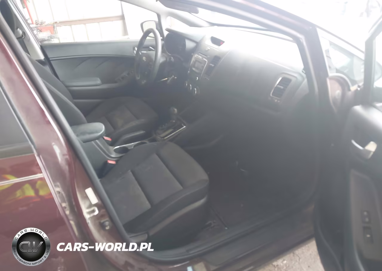 2017 Kia Forte Lx VIN:3KPFK4A7XHE025983 - 5