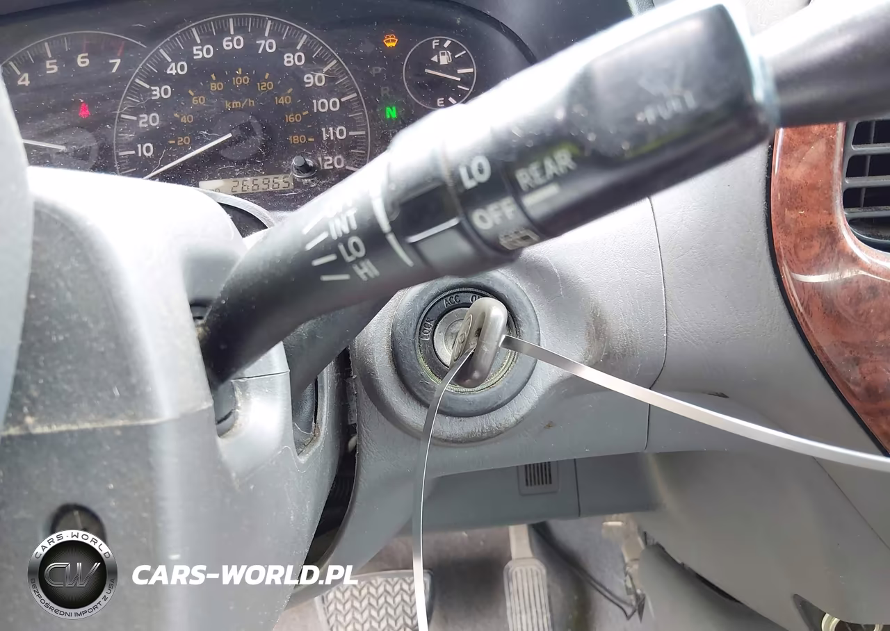 2005 Toyota Sequoia Limited V8 VIN:5TDBT48AX5S249964 - 11