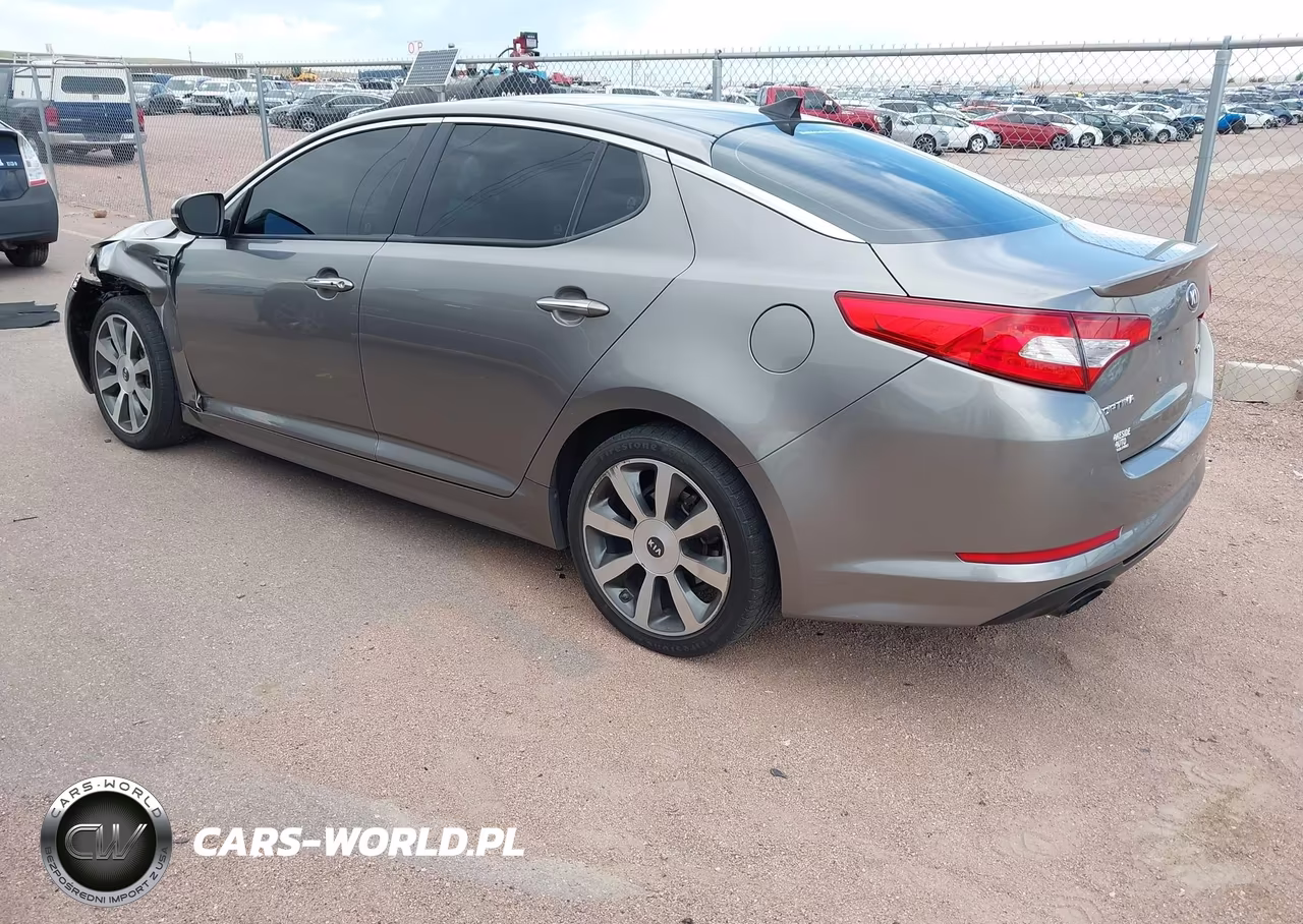 2013 Kia Optima Sx VIN:5XXGR4A62DG151828 - 3