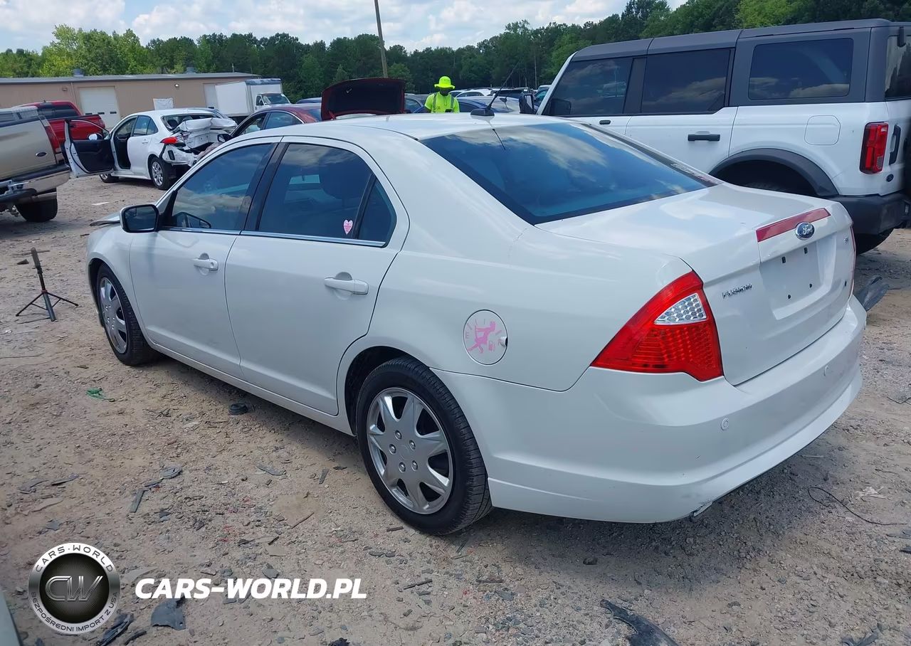 2011 Ford Fusion Se VIN:3FAHP0HA7BR310053 - 3