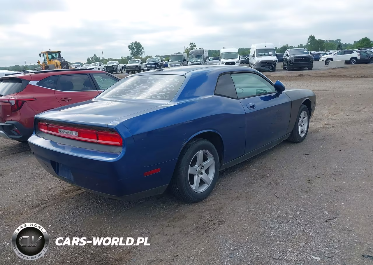 2010 Dodge Challenger Se-Sxt VIN:2B3CJ4DV2AH131744 - 4