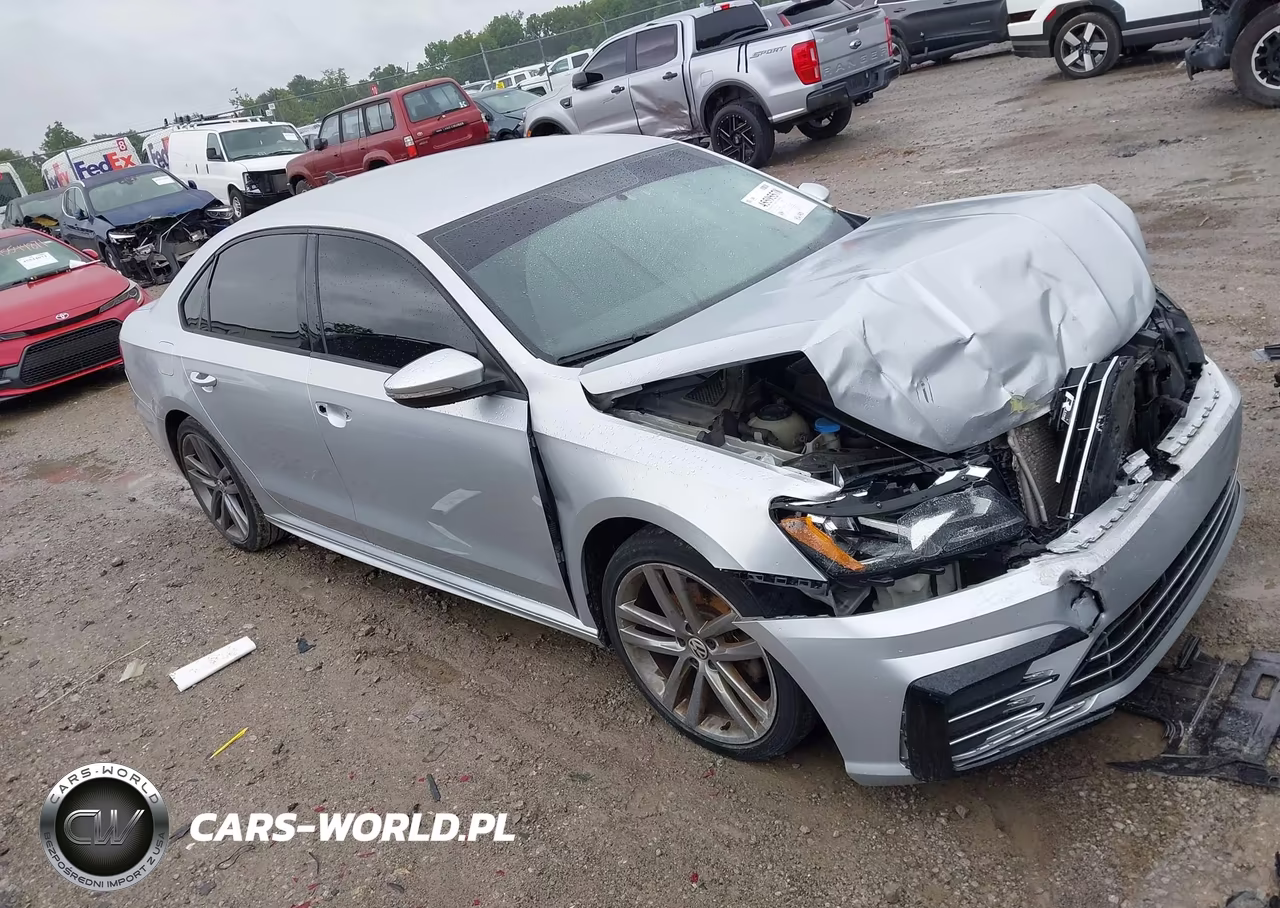 2018 Volkswagen Passat 2.0T R-Line-2.0T S – zdjęcie 1 z 20