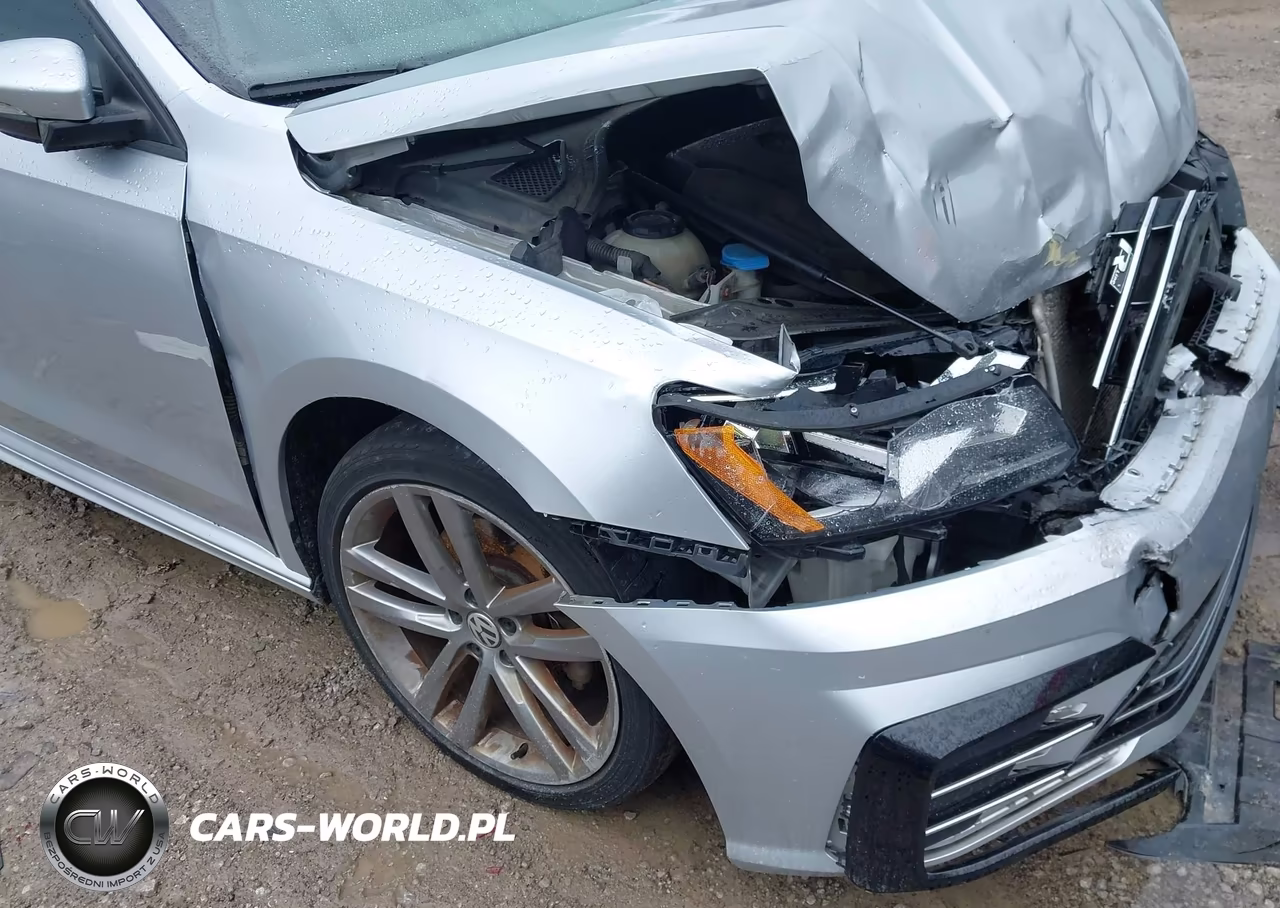 2018 Volkswagen Passat 2.0T R-Line-2.0T S VIN:1VWAA7A33JC027855 - 16