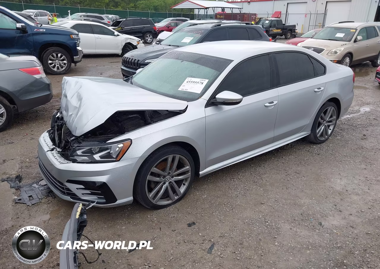 2018 Volkswagen Passat 2.0T R-Line-2.0T S VIN:1VWAA7A33JC027855 - 2