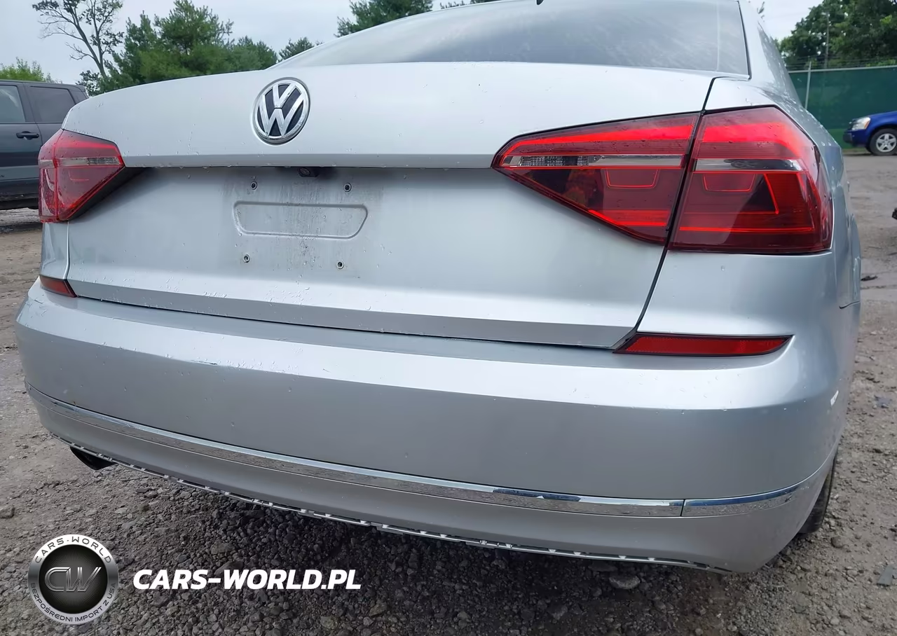 2018 Volkswagen Passat 2.0T R-Line-2.0T S VIN:1VWAA7A33JC027855 - 20