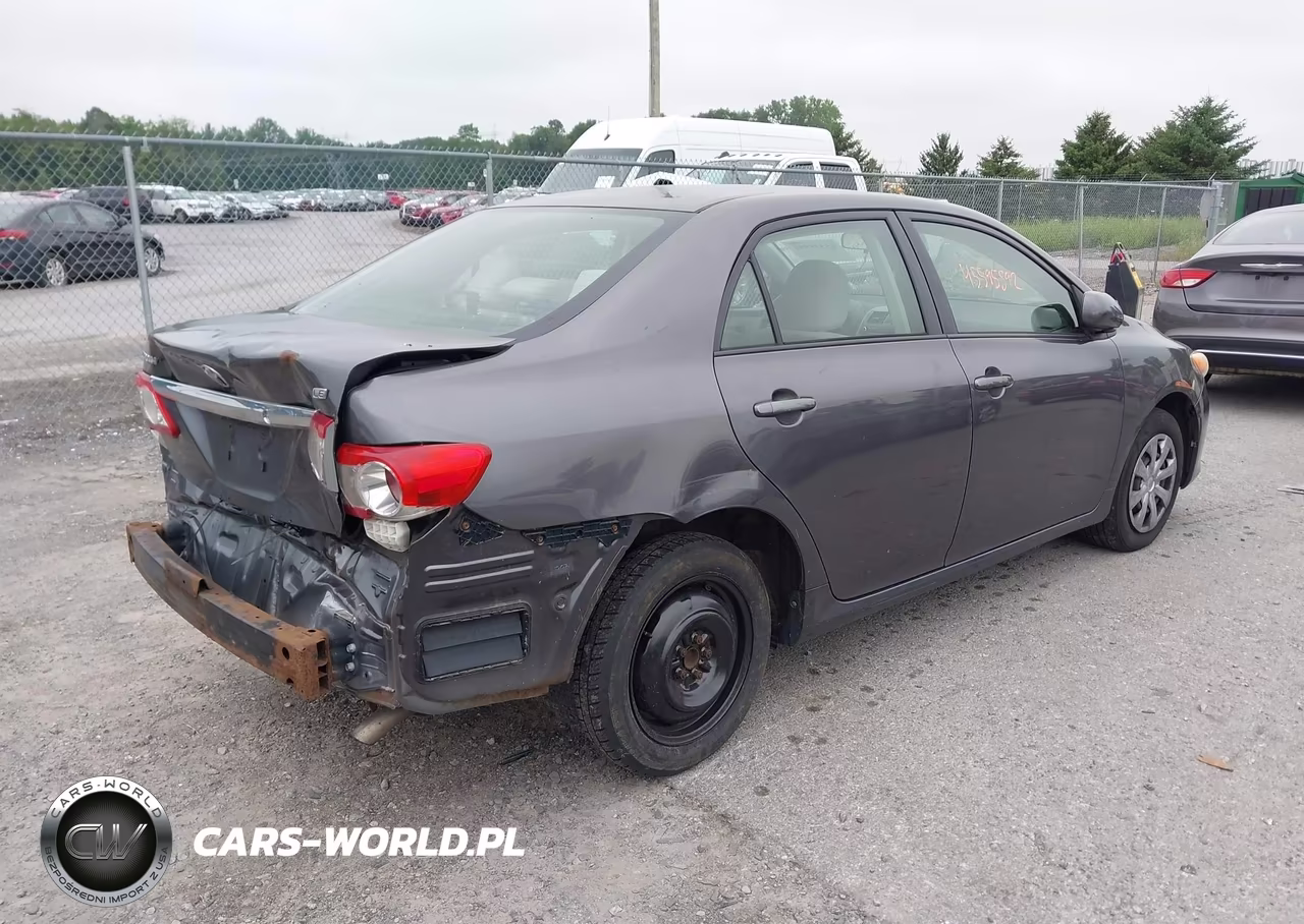 2011 Toyota Corolla Le VIN:JTDBU4EE3BJ096017 - 4