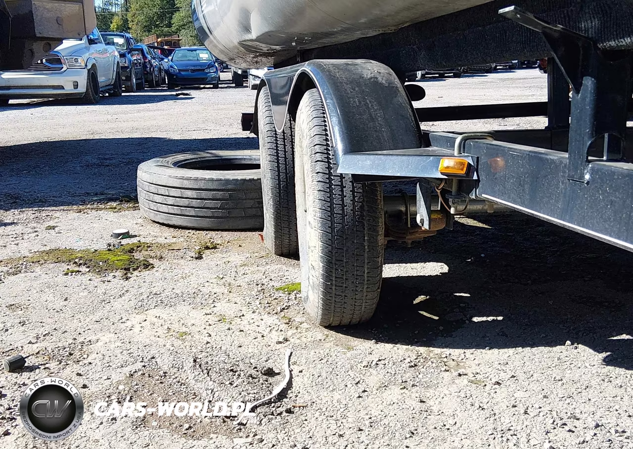 2018 Suntracker Pontoon VIN:00000BUJ01479E415 - 18