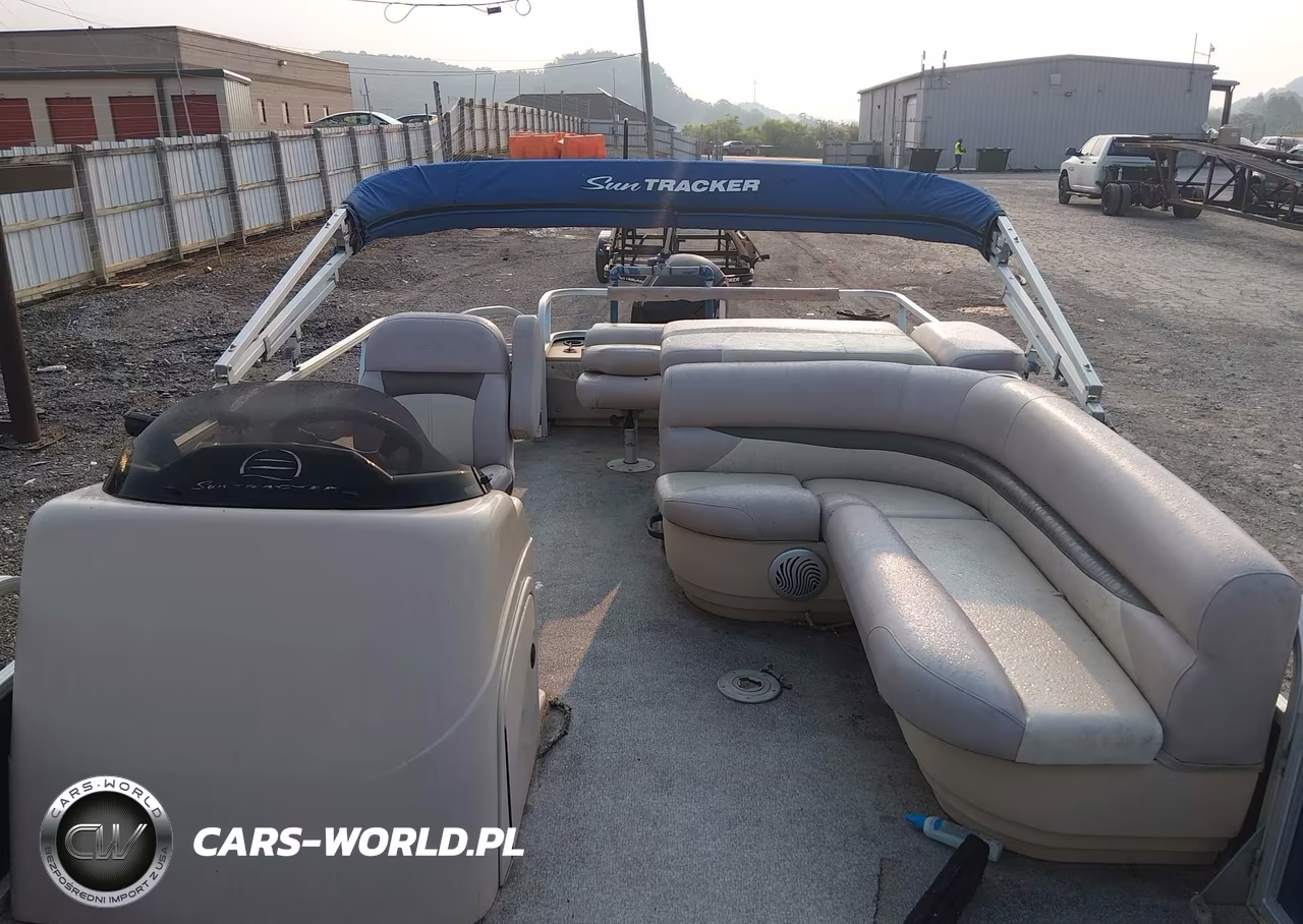 2018 Suntracker Pontoon VIN:00000BUJ01479E415 - 5