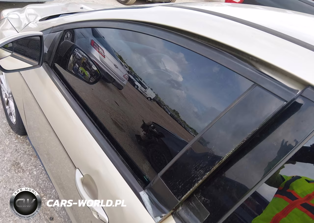 2017 Ford Focus Se VIN:1FADP3F27HL229721 - 6