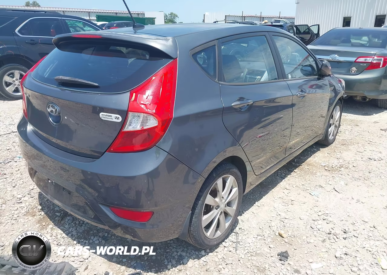 2012 Hyundai Accent Se VIN:KMHCU5AE1CU032960 - 4