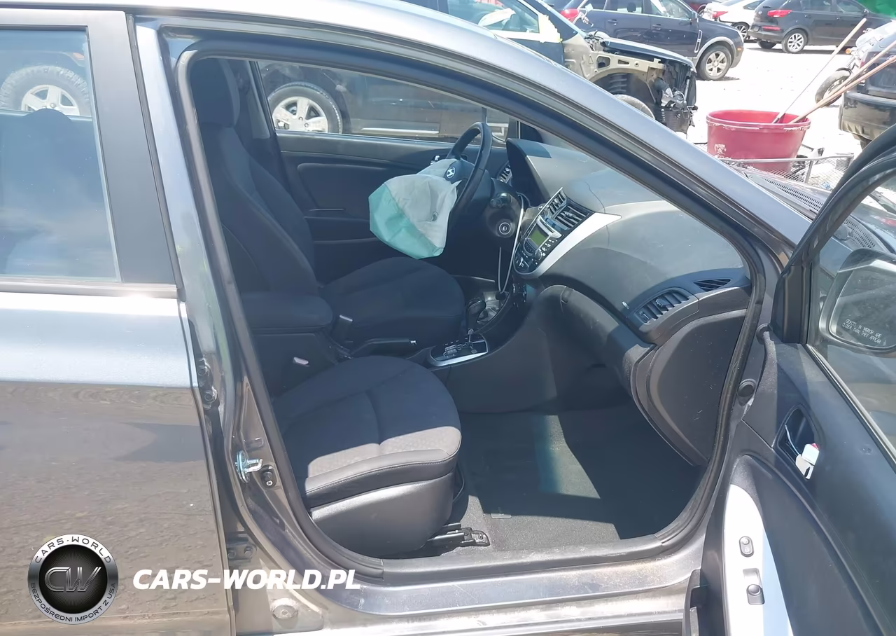 2012 Hyundai Accent Se VIN:KMHCU5AE1CU032960 - 5