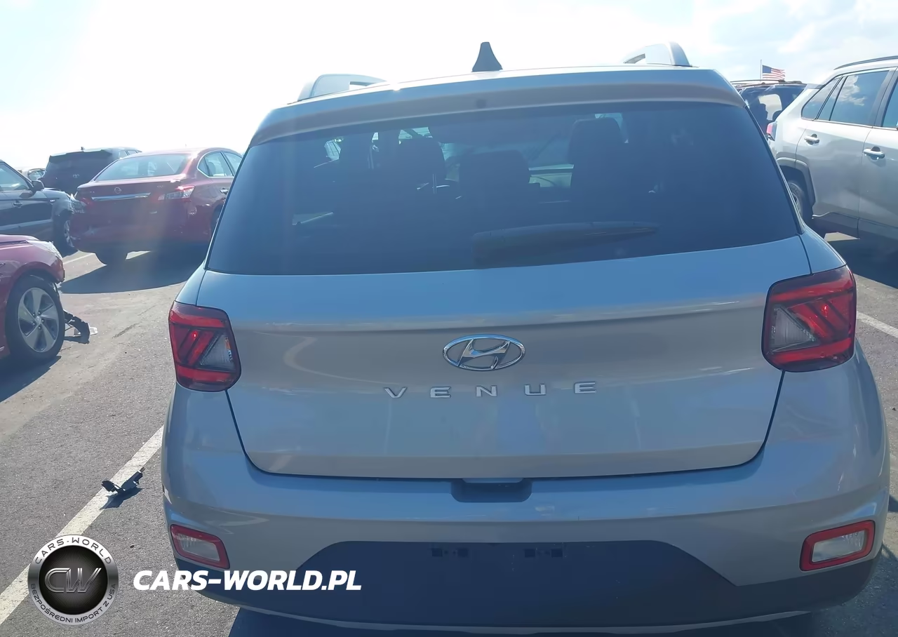 2022 Hyundai Venue Sel VIN:KMHRC8A31NU181689 - 16