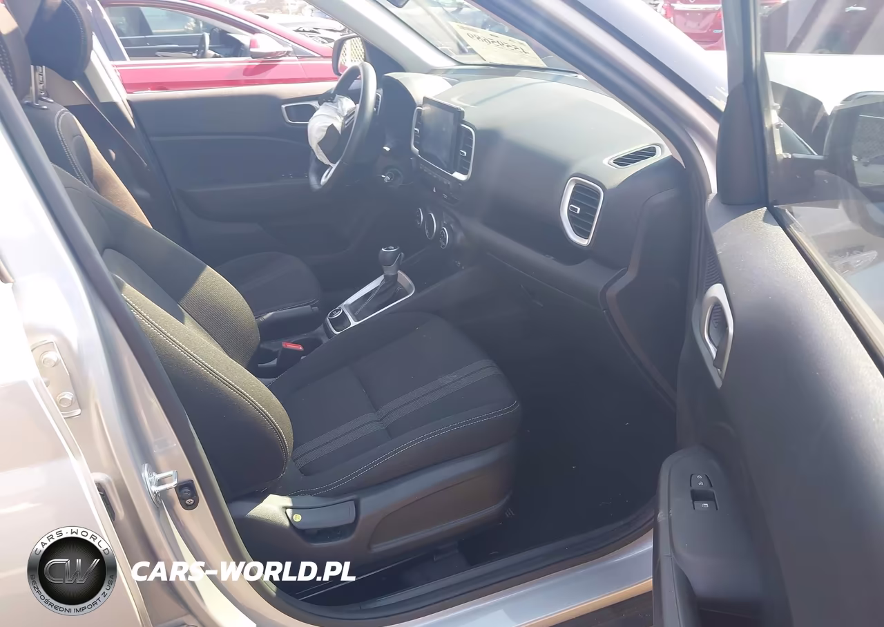 2022 Hyundai Venue Sel VIN:KMHRC8A31NU181689 - 5
