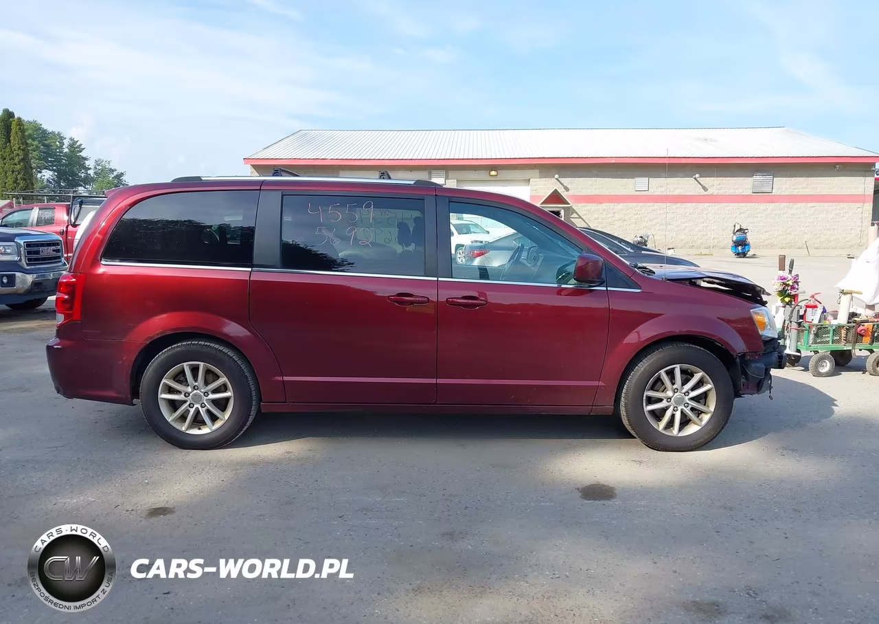 2018 Dodge Grand Caravan Sxt VIN:2C4RDGCG6JR266675 - 13