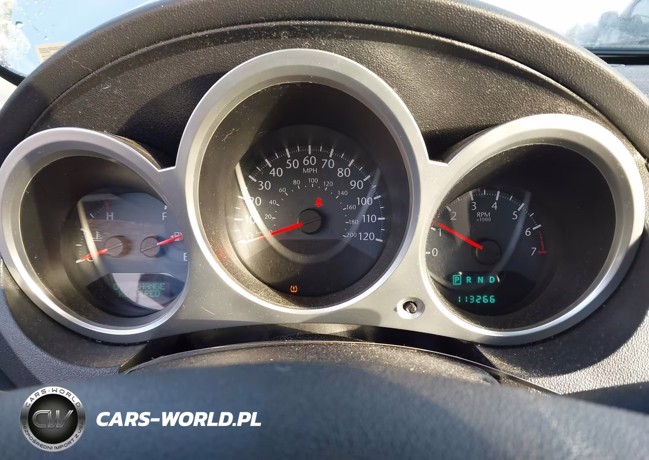 2010 Chrysler Sebring Touring VIN:1C3BC5ED7AN142928 - 7