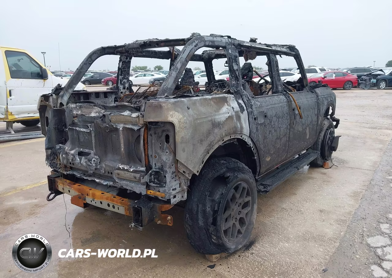2024 Ford Bronco Outer Banks VIN:1FMDE8BH2RLB27425 - 4