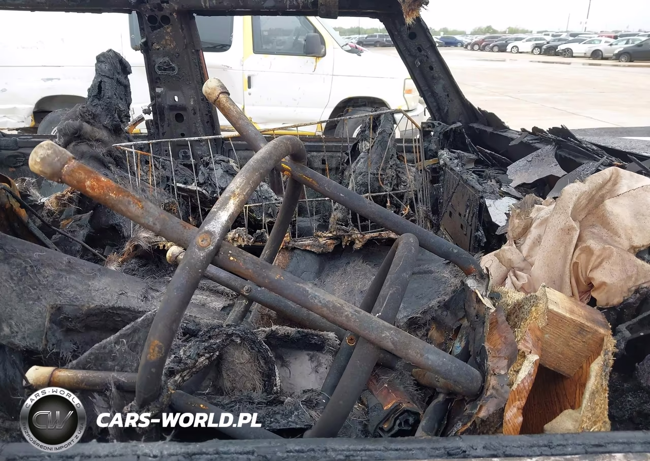 2024 Ford Bronco Outer Banks VIN:1FMDE8BH2RLB27425 - 5