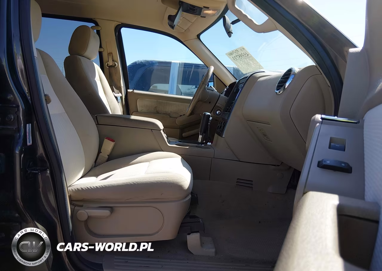 2007 Ford Explorer Xlt VIN:1FMEU63E67UB16256 - 5