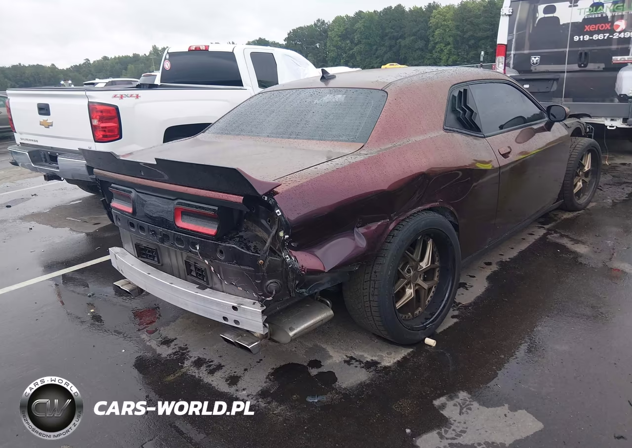 2015 Dodge Challenger R-T Plus VIN:2C3CDZBT8FH713315 - 4